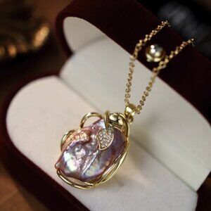 Baroque Purple Pearl Pendant Necklace - Iridescent & Gold Tone!